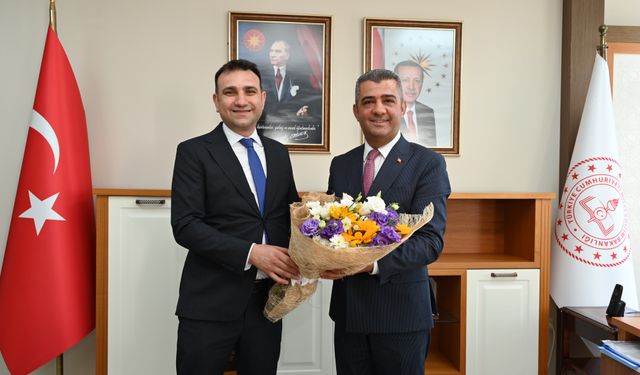 Aydın’da yeni İl Milli Eğitim Müdürü Mehmet Yiğit görevine başladı