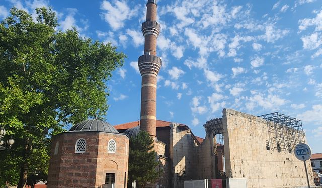 Hacı Bayram Veli Camii, Ankara’nın tarihi ve manevi mirasını yaşatıyor