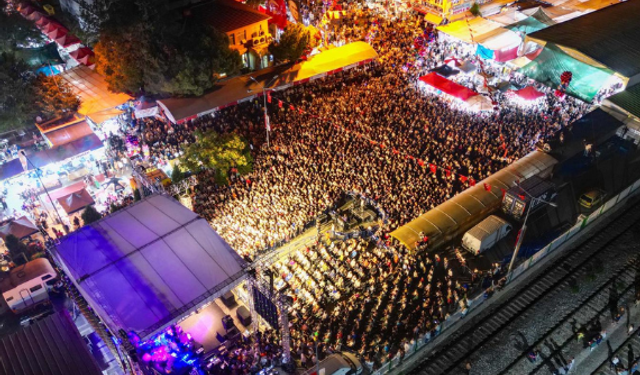Uluslararası Eşme Festivalinde dolu dolu bir gün yaşandı