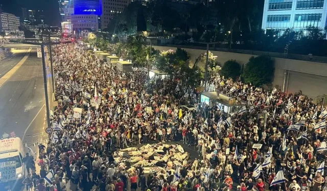 İsrail’de hükümet karşıtı grev ve protestolara 1 milyondan fazla katılım