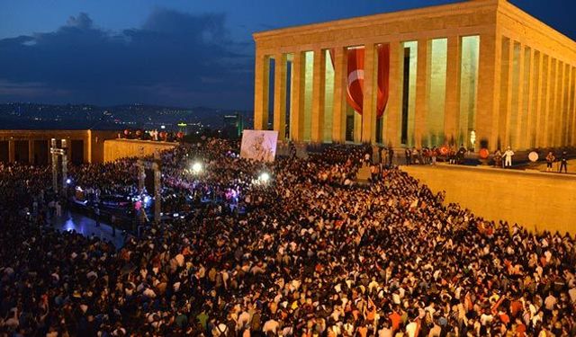 30 Ağustos Zafer Bayramı coşkusu tüm yurtta etkinliklerle kutlanacak