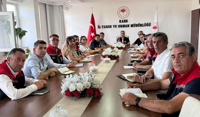 Kars’ta “Hayvan Hastalıklarıyla Mücadele” toplantısı gerçekleştirildi