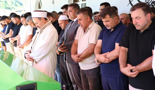 AK Parti Gençlik Kolları Başkanı Eren Tunçel hüzünle uğurlandı