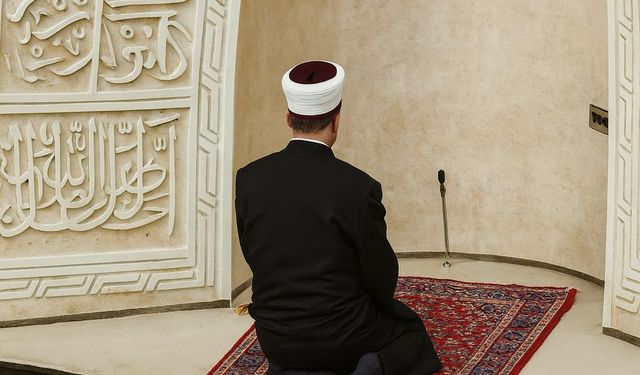 Diyarbakır’da sahte diplomayla 12 yıl imamlık yapan firariye ceza