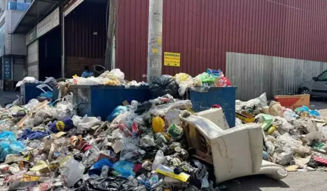 İzmir’de çöp sorunu büyüyor: Vatandaşlardan kötü koku tepkisi