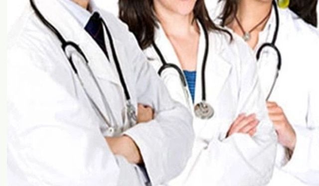 Burdur’un sağlık ordusu güçleniyor! 9 yeni doktor göreve başladı