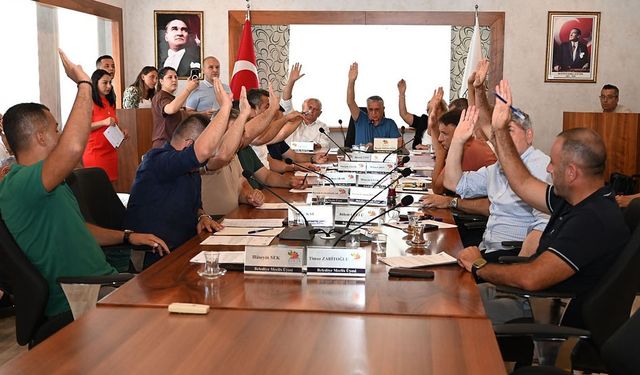 Kemer Belediyesi Ağustos ayı meclisi yapıldı
