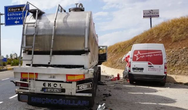 Gölhisar’da zincirleme kaza: 1 yaralı