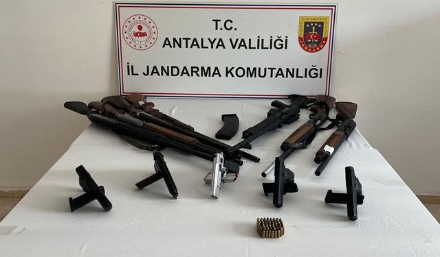 Serik'te kaçak silah operasyonu