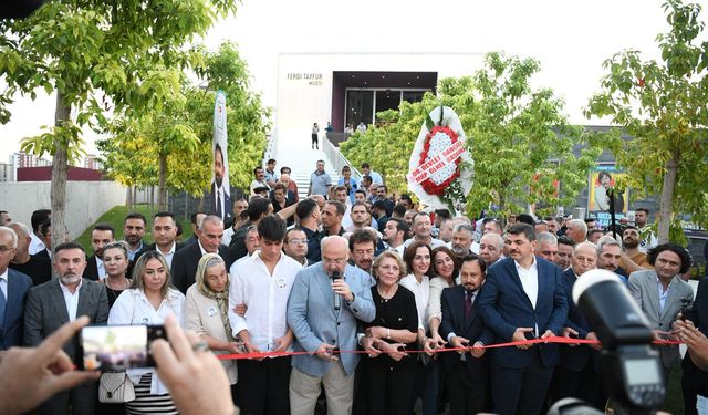 Ferdi Tayfur müzesi açıldı