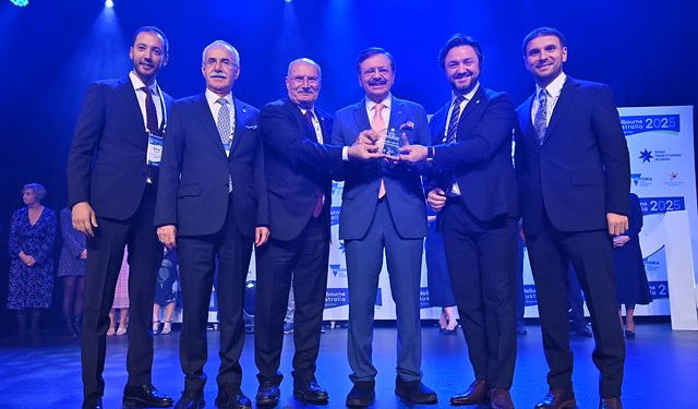 ATO, akıllı asistan projesiyle 2025 Dünya Odalar Yarışması'nda birinci oldu