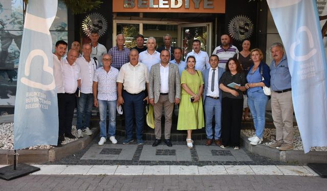 Büyükşehir’den Erdek, Bandırma ve Karesi’de muhtarlar buluşması