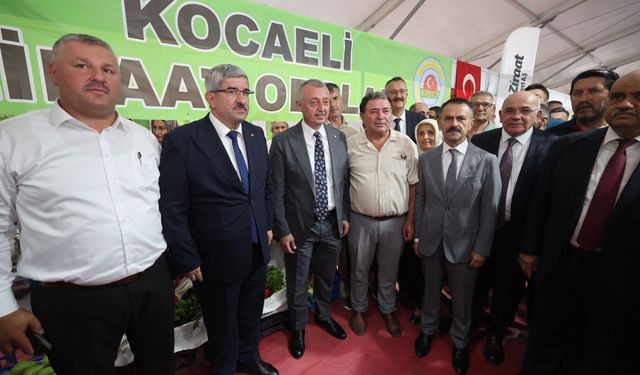 Başkan Büyükakın: “Çiftçinin çabasıyla Büyükşehir’in çabası birleşince bereket ortaya çıkıyor”