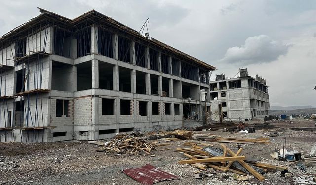 Kars'ta 20 derslikli GAMP Lisesi ve  4 adet atölye inşaatı devam ediyor