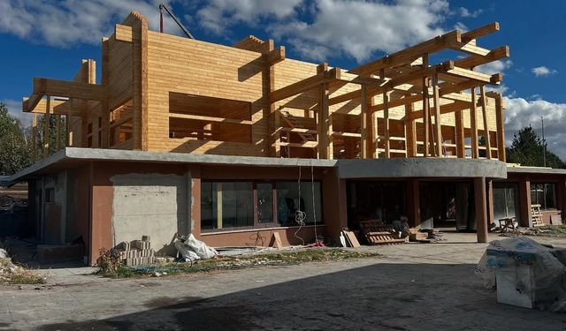 Arpaçay kütük ev projesi şekillenmeye başladı