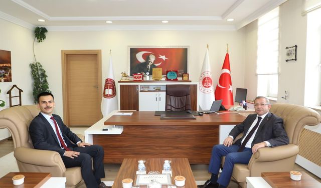 Kars Valisi Ziya Polat’tan Ağır Ceza Mahkemesi Başkanı Emrah Turan’a ziyaret