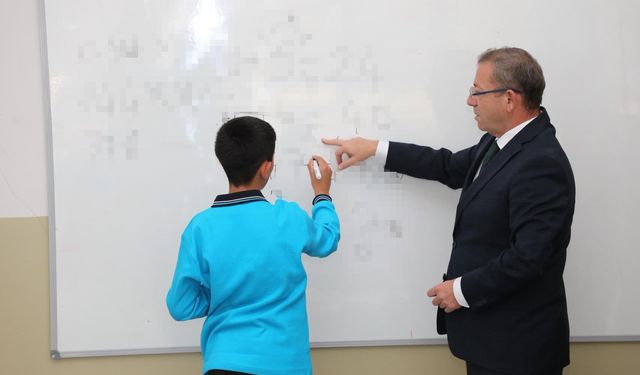 Vali Ziya Polat’tan 100. Yıl Cumhuriyet Ortaokulu’na ziyaret