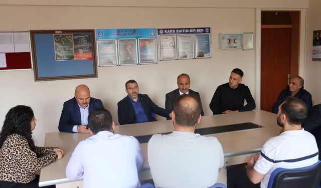 Milletvekili Adem Çalkın’dan Gülahmet Aytemiz Güzel Sanatlar Lisesi’ne ziyaret