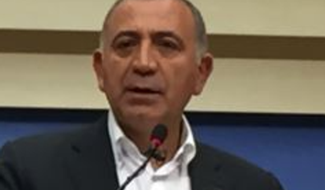 Gürsel Tekin: Sorunun hiçbir parçasında biz yokuz