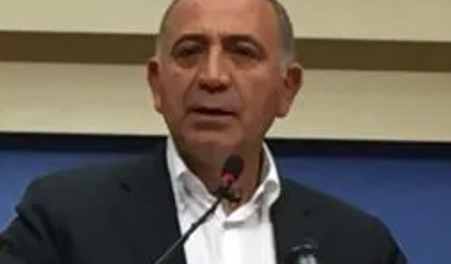 Gürsel Tekin kayyum olarak görevine devam edecek