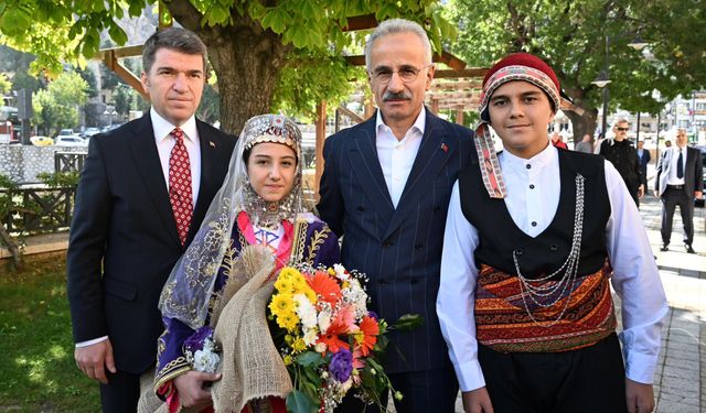 Ulaştırma ve Altyapı Bakanı Uraloğlu Amasya’da