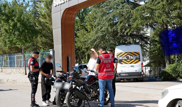 Isparta’da okul çevrelerinde asayiş uygulaması
