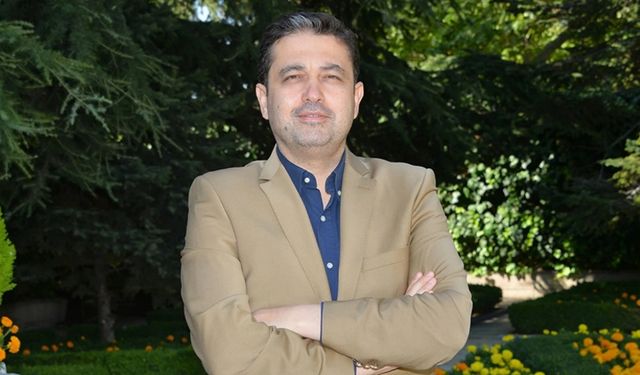 “Telefon İsrail’in bir parçası” sözüne Altıparmak’tan dikkat çeken eleştiri