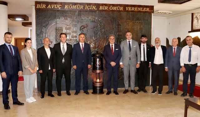 Zafer Partisi'nden Maden İşçileri Sendikasını ziyaret