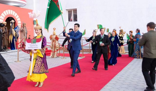Aktau’da III. Uluslararası TÜRKSOY tiyatro festivali görkemli törenle başladı