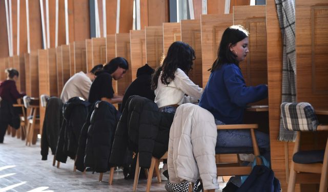 “Üniversite Ankara’da okunur”