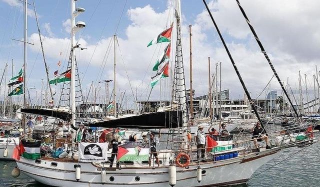 İsrail, Küresel Sumud Filosu’na saldırdı: Abluka delindi, 37’si Türk 222 aktivist alıkonuldu