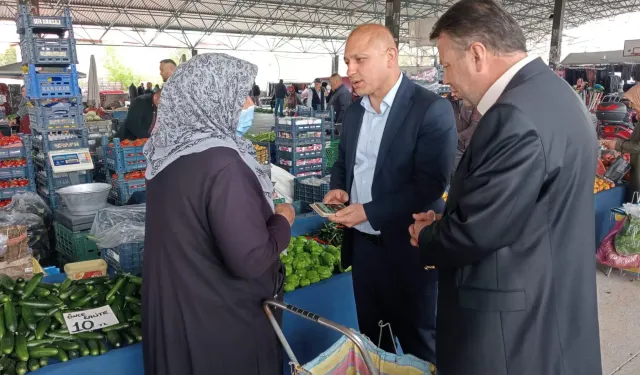 Kırıkkale Belediyesi’nden emeklilere pazar desteği