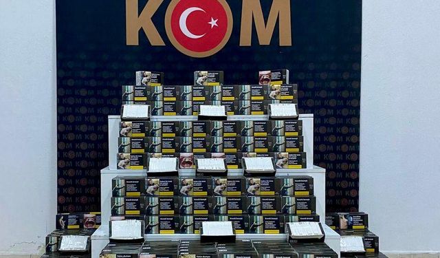 Kars’ta 36 plakalı bir yolcu otobüsünün bagajında 100 bin adet kaçak makaron ele geçirildi