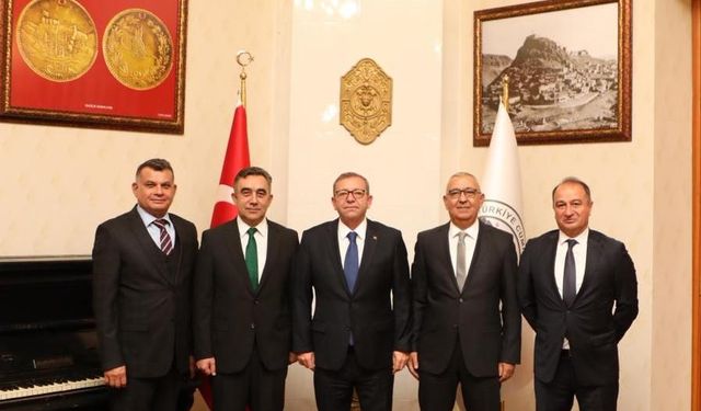 Kars Valisi Ziya Polat, polis başmüfettişlerini makamında ağırladı