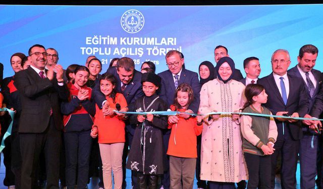 Kars’ta eğitim kurumları toplu açılış töreni gerçekleştirildi
