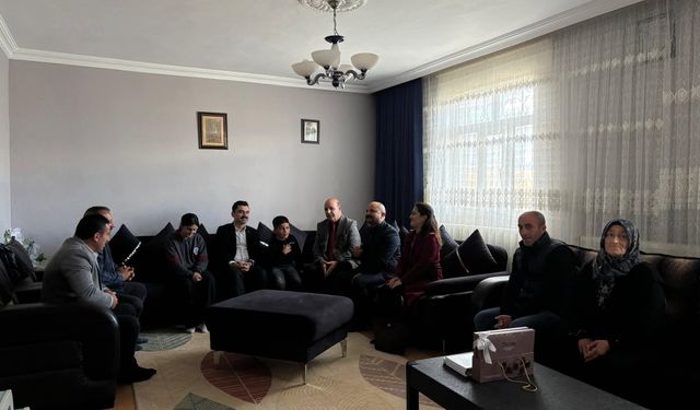 Kars’ta Vali Ziya Polat’ın öncülüğünde “Kafkas Projesi”yle eğitime yakın takip