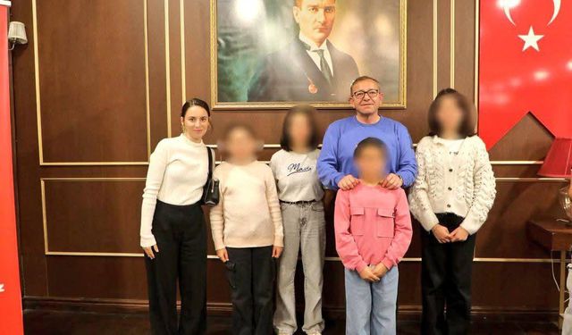 Kars Valisi Ziya Polat, Dünya Kız Çocukları Günü'nde kız çocuklarıyla buluştu