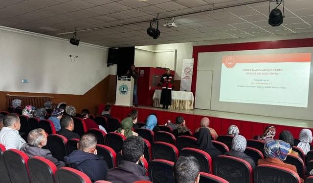 Susuz’da Kadına Yönelik Şiddet ve Erken Yaşta Evliliklerle Mücadele Eğitimi düzenlendi