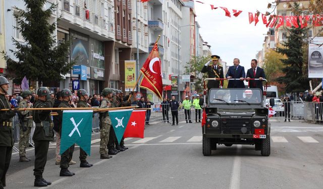Cumhuriyet’in 102’nci Yılı Kars’ta coşkuyla kutlandı
