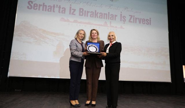 Kars’ta “Serhat’ta İz Bırakanlar İş Zirvesi” gerçekleştirildi