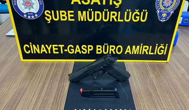 Kars’ta asayiş uygulamalarında, ruhsatsız silahlar ve çeşitli suç unsurları ele geçirildi