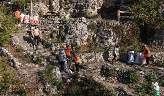 Bucak’ta sonbahar temizliği başladı