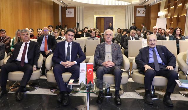 Cebri İcra Kanunu Taslağı paneli ATO'da yapıldı