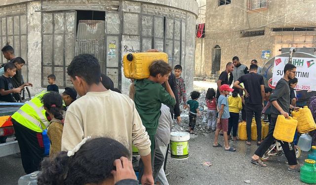 İHH, Gazze’de enkaz temizliği çalışmalarını sürdürüyor