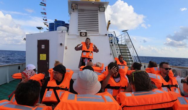 Özgürlük Filosu Gazze’ye ilerliyor