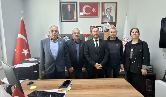 Muhtarlar Derneğinden İlçe Gençlik Spor müdürüne ziyaret: