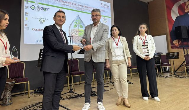 Uluslararası Meyve ve Bağ Fidancılığı Çalıştayı Eğirdir’de başladı