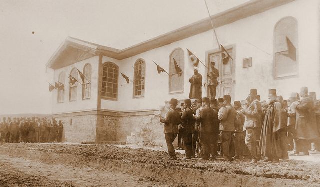Çaycuma’da Yüzbaşı Cevat Rıfat’ın 1922 tarihli Osmanlıca kitabesi bulundu