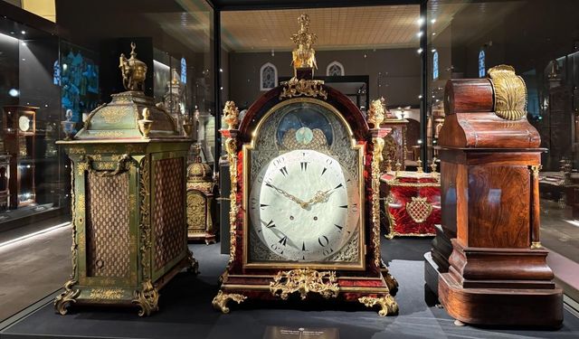 Topkapı Sarayı’nın asırlık saatleri ilk kez gün yüzüne çıkıyor