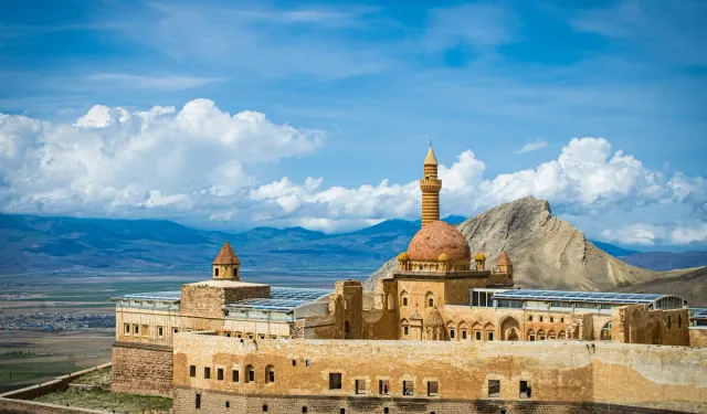 İshak Paşa Sarayı’nı UNESCO listesine taşıyacak proje başlatıldı